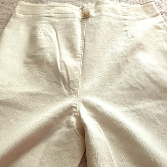 LA MIEL Junior Large, Crisp Summer Vacation Cream Wide-leg Button Tab Boho Pants - Picture 7 of 10